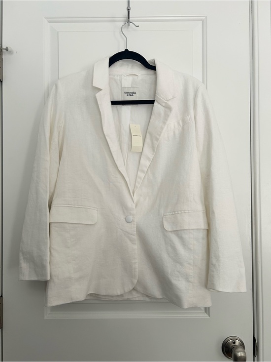 Abercrombie & Fitch Jackets & Blazers - Abercrombie White Linen Blazer NWT